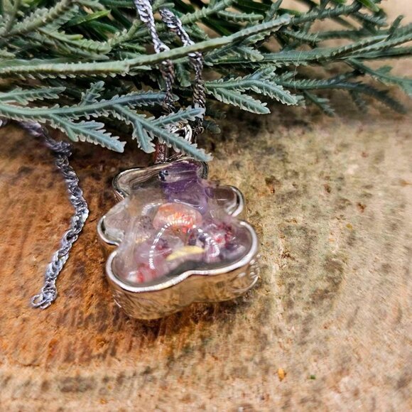 Floating Nature Super Seven Crystals Silver Bear Pendant Necklace - Picture 2 of 10